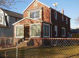 9127 216th St, Queens Village, NY 11428