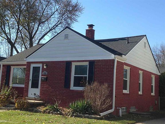 2nd image of 1933 Gardner Ave