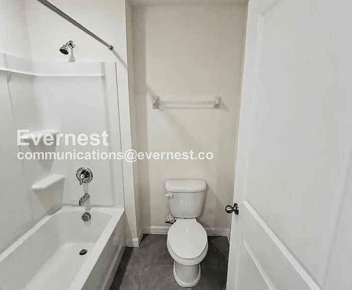 5106 Plumeria Dr — Photo 24