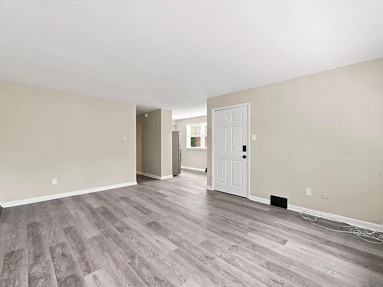 418 W Jefferson St — Photo 4