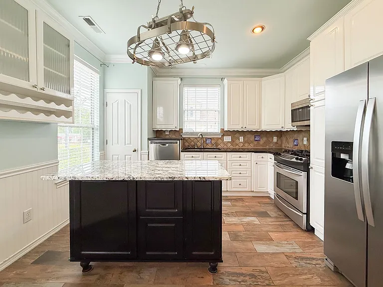 1836 Kensal Green Dr — Photo 12