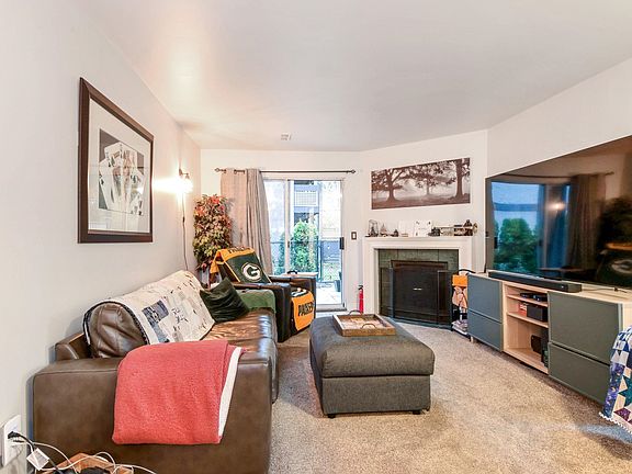 3rd image of 34909 Old Yale Rd #114