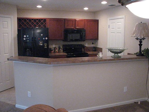 Kitchen/Bar