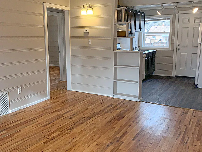 728 E Rio Grande St — Photo 3