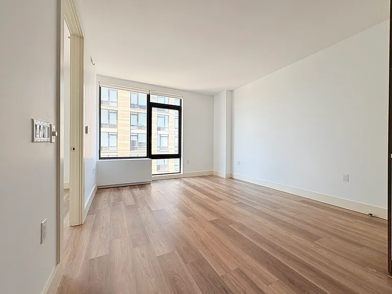 228 E 135th St #704 — Photo 5