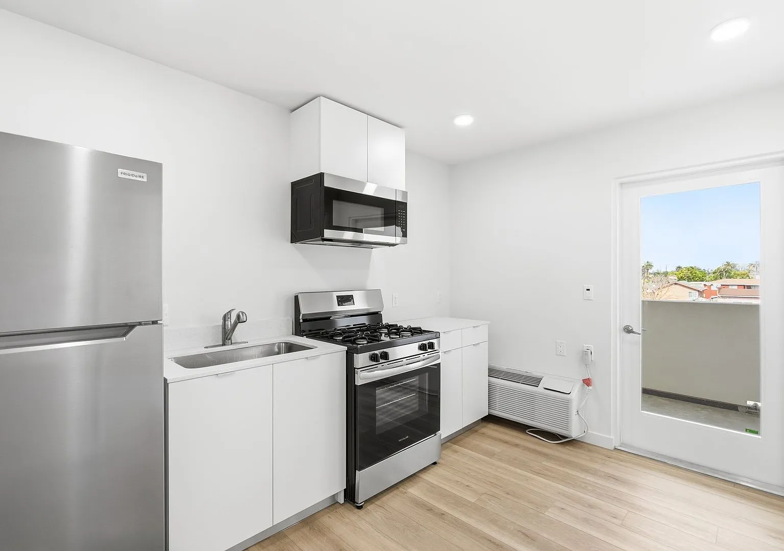 7655 San Pedro Street — Photo 1