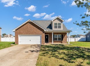 704 Silverhill Dr, Murfreesboro, TN 37129