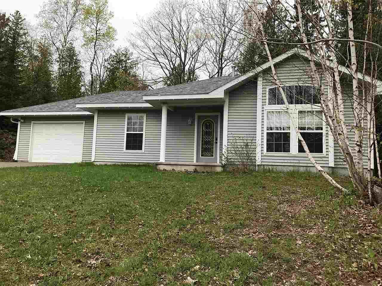 1004 Agate St, Houghton, MI 49931 Zillow