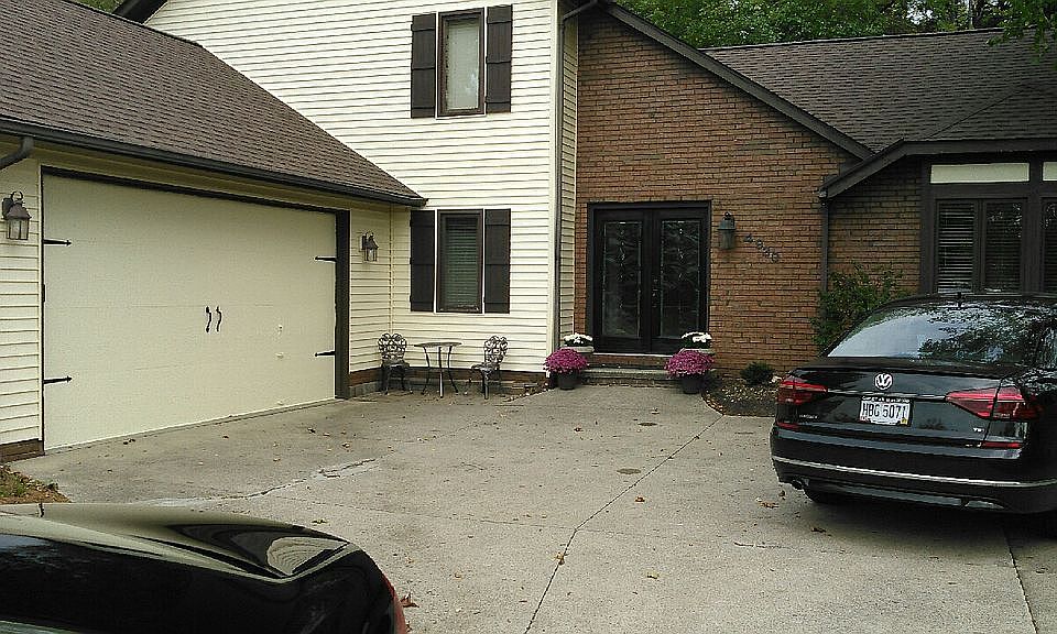1st image of 4930 Sentinel Dr