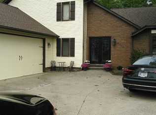 4930 Sentinel Dr, Brecksville, OH 44141
