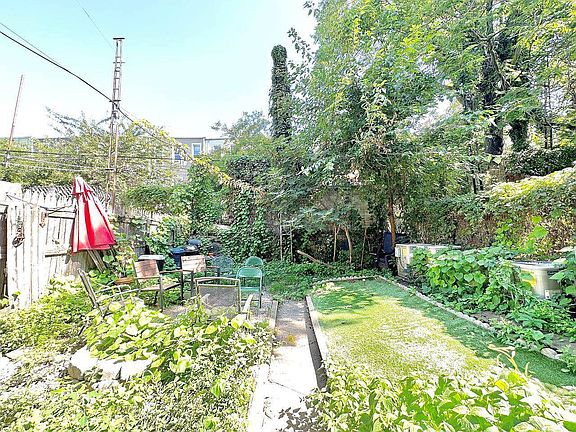 4th image of 1438 Greene Ave APT 1