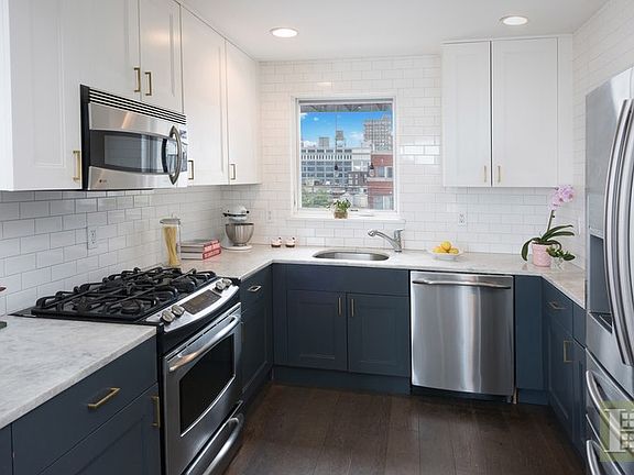 2nd image of 483 Washington Ave APT 7A