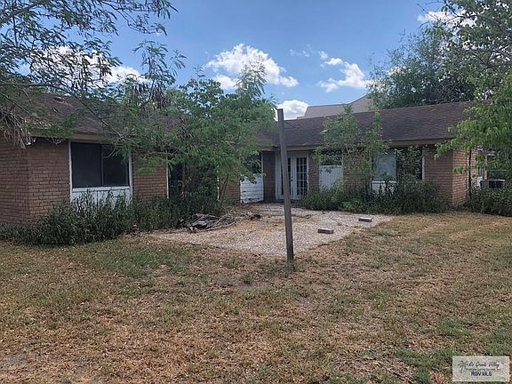 3rd image of 27 Tan Oak Cir