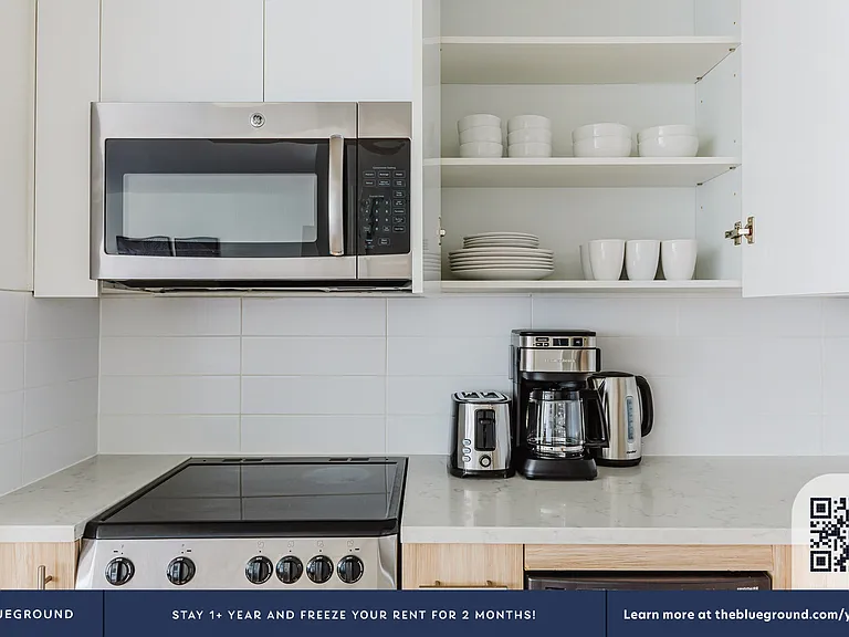309 W 30th St #7D — Photo 6