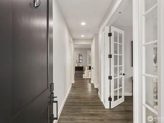 3rd image of 311 Hogan Drive