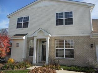 2636 Loren Ln, Algonquin, IL 60102
