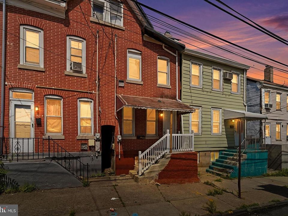 1st image of 134 N Rose St
