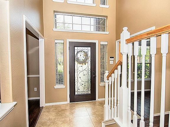 5th image of 2510 Pebble Brook Dr