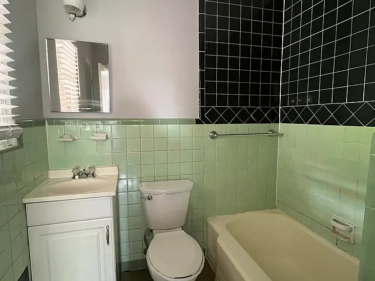 4818 Junius St — Photo 8