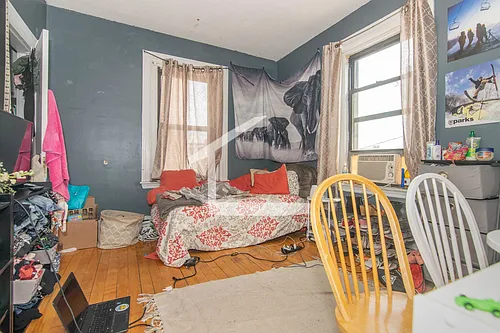18 Glenville Ave Photo 1