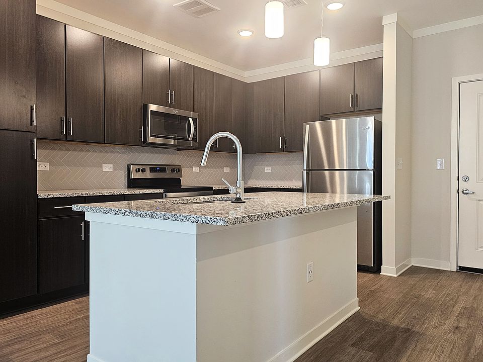 The Reserve at Cool Springs | Elizabethtown, KY | Kitchen