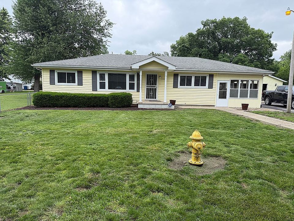 1st image of 2426 S 10th St