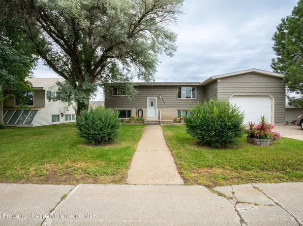 340 E View Dr, Hayden, CO 81639