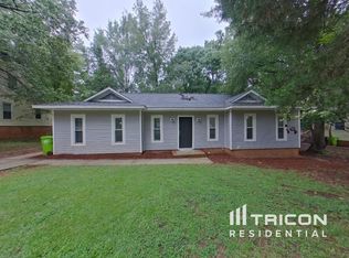 225 Holmsbury Rd, Irmo, SC 29063