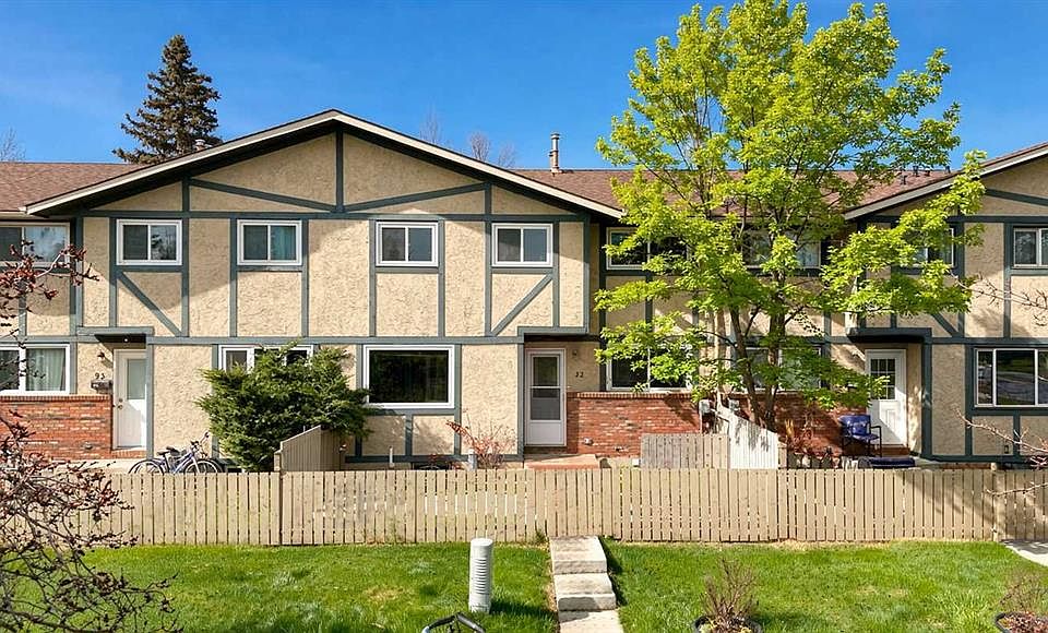 1st image of 203 E Lynnview Rd SE #92