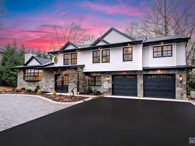 54 Hickory Ln, Closter, NJ, 07624