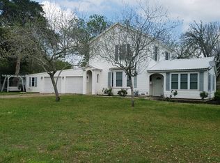 500 N Ridge St, Hallettsville, TX 77964