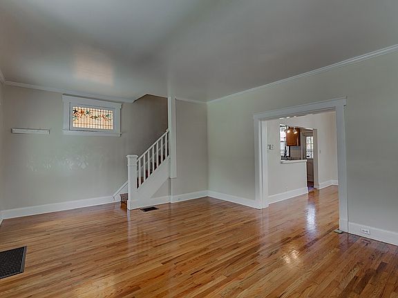 4th image of 323 5th Ave