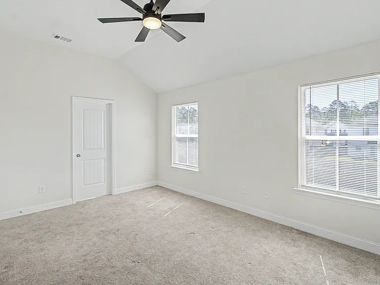 1052 Grayson Ave — Photo 28
