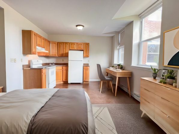 990 Wethersfield Ave APT 114