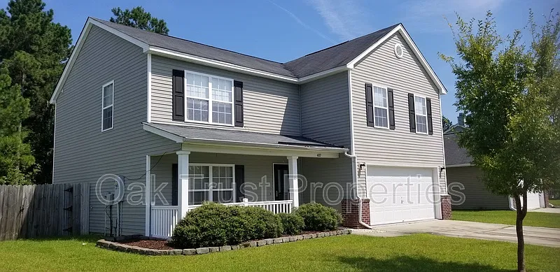 4 bed, 2.5 bath, 2150 sqft, $2,495 — Photo 1