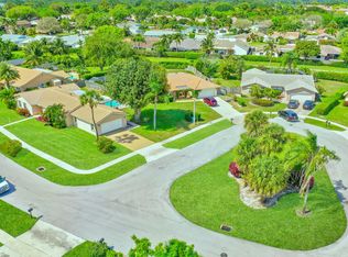 6161 Woodbury Rd, Boca Raton, FL 33433