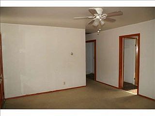 4th image of 2835 Brentwood Dr