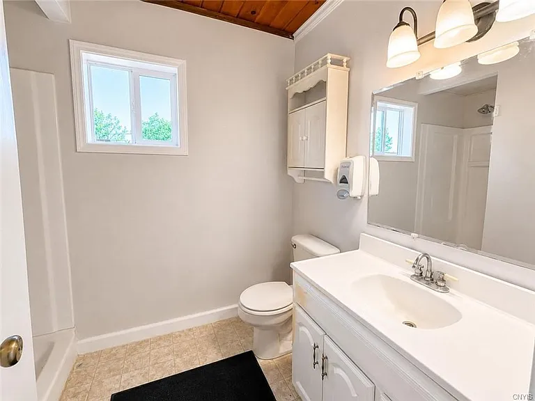 6126 Lowell Rd — Photo 18