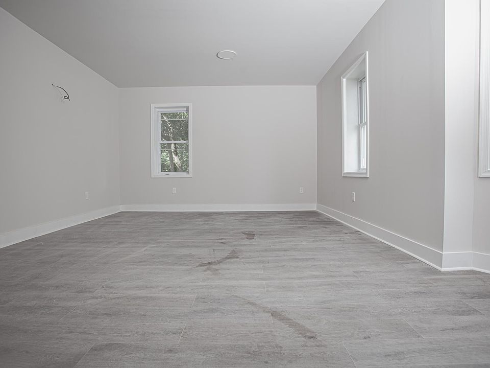 1st image of 3337 Argyle St #8009