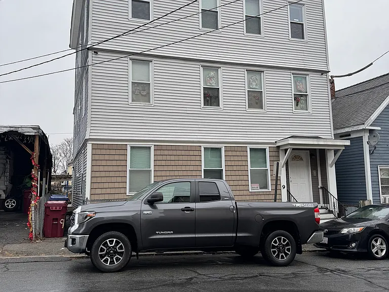 9 Bowers St #1 — Photo 16
