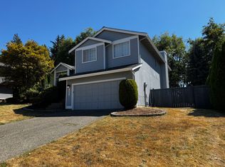 3802 Crystal Ridge Dr SE, Puyallup, WA 98372