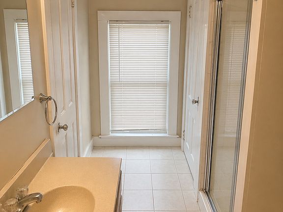 5th image of 40-42 Belvidere St Unit 2