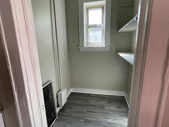 5th image of 101 W Grove Ter #2