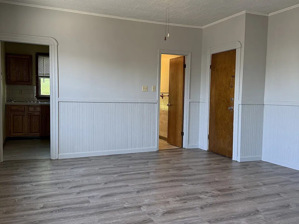418 Belleville Ave #2N