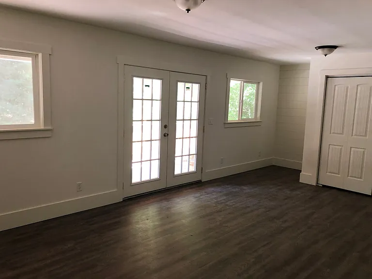 380 Hardscrabble Rd — Photo 9