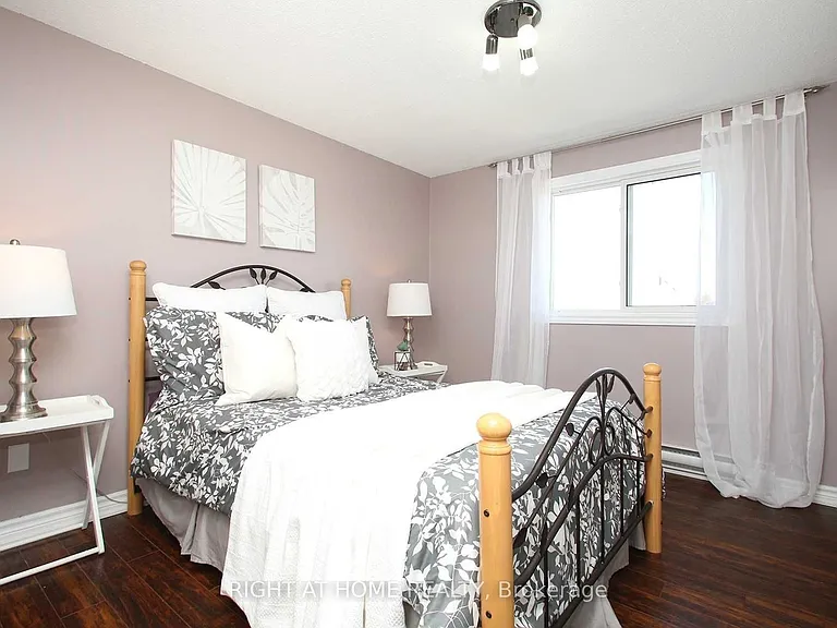 653 Dorchester Dr — Photo 13