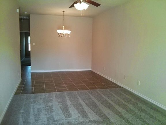 3rd image of 2243 Colby Ln