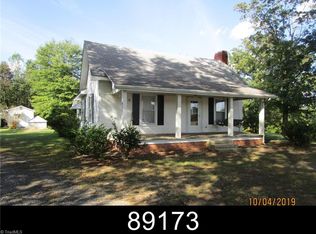 4359 Woodfern Rd, Seagrove, NC 27341