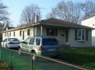 34 E Cleveland Ave, Morrisville, PA 19067
