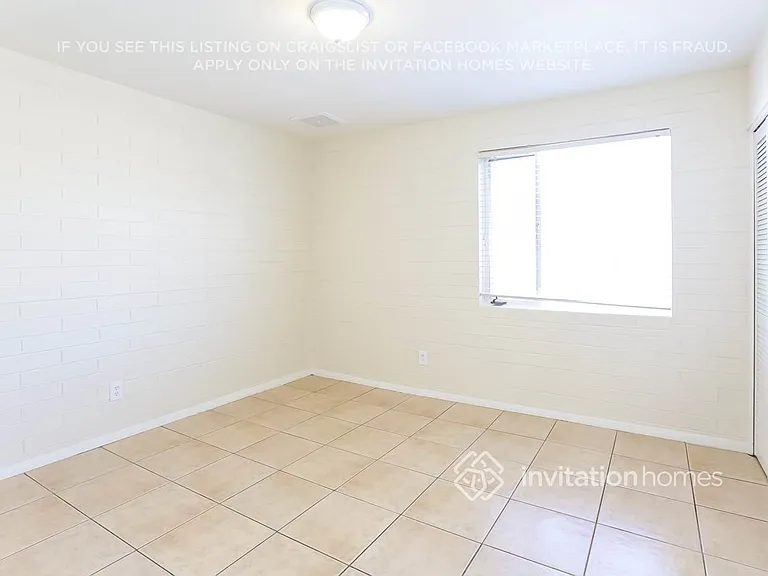 5611 N 65th Ave — Photo 13